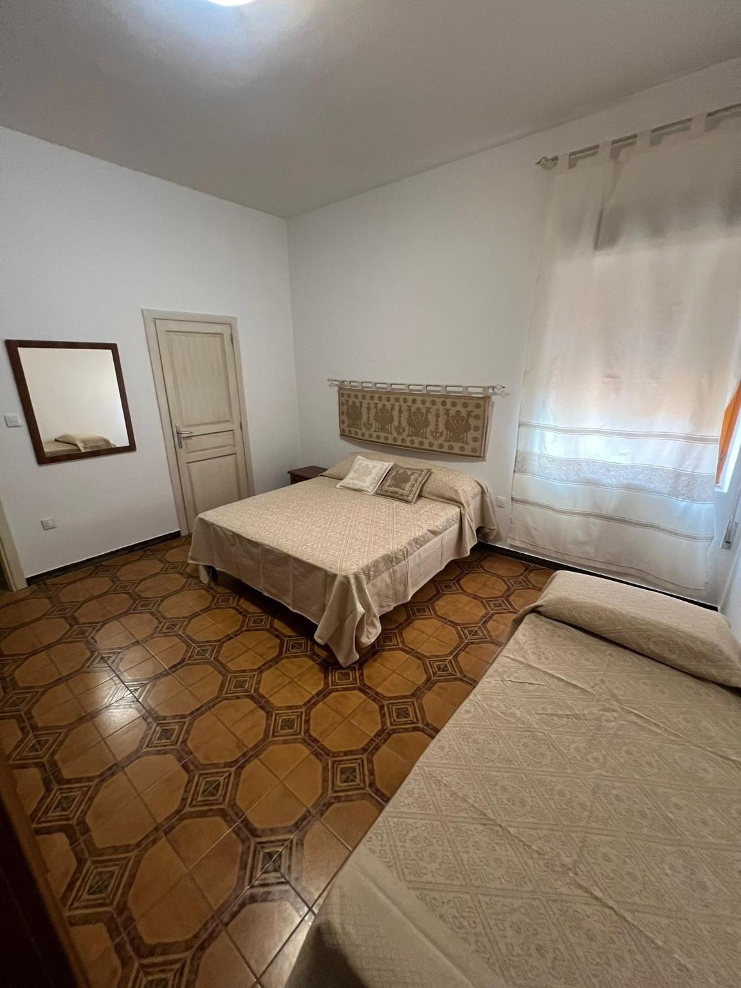 B&B Via Dei Mille Castelsardo Exterior foto