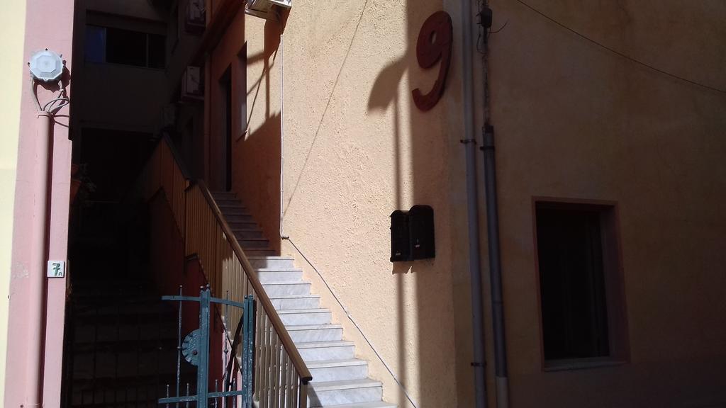 B&B Via Dei Mille Castelsardo Exterior foto